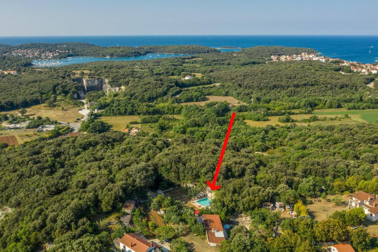 Holiday House Cave Romana Pula Exteriör bild
