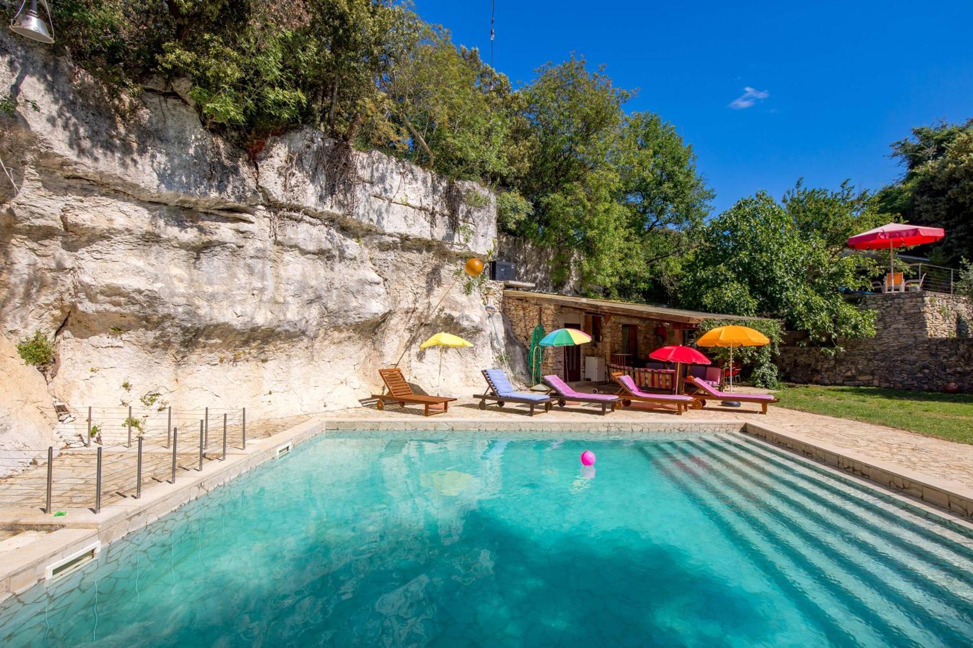Holiday House Cave Romana Pula Exteriör bild
